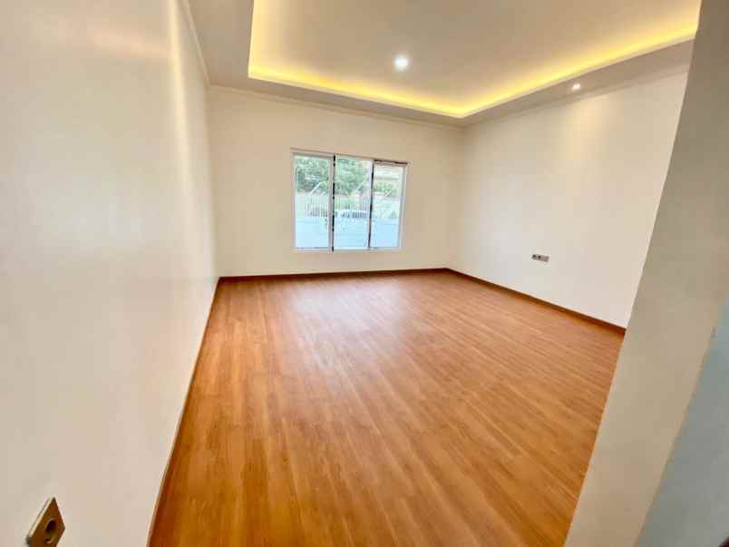 rumah nyaman 2 lantai dijual di kreo tangerang