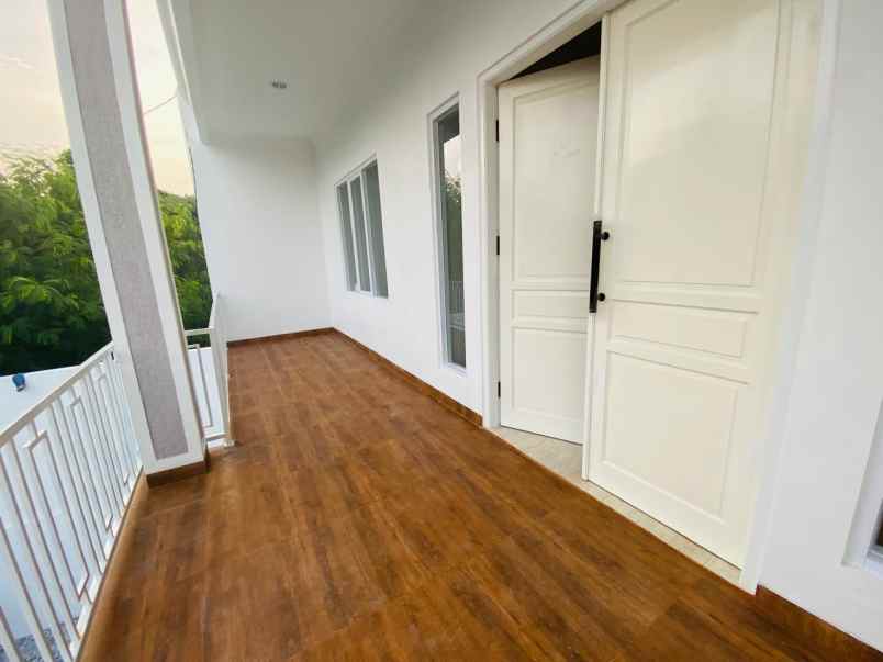 rumah nyaman 2 lantai dijual di kreo tangerang