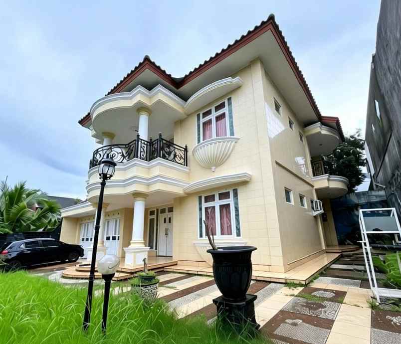 rumah padangsari banyumanik semarang