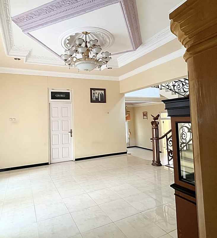 rumah padangsari banyumanik semarang