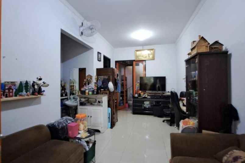 rumah perumahan metland menteng cakung jakarta timur