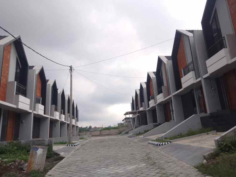 rumah ready stock dp 0 dekat wisata bns batu