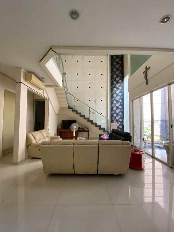 rumah san diego pakuwon city strategis minimalis