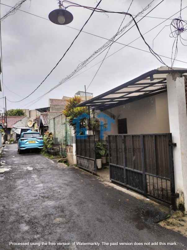 rumah sarijadi selangkah jalan raya sudah renovasi