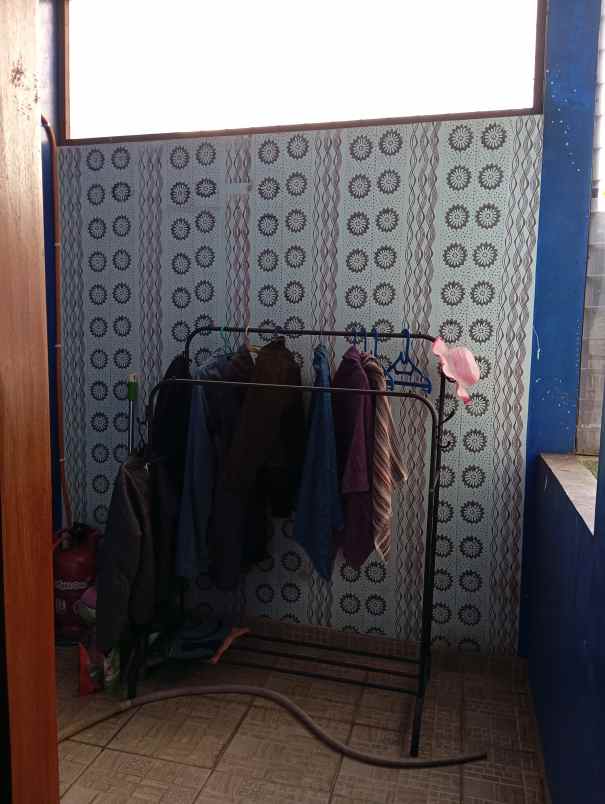 rumah sariwangi dekat kampus polban upi