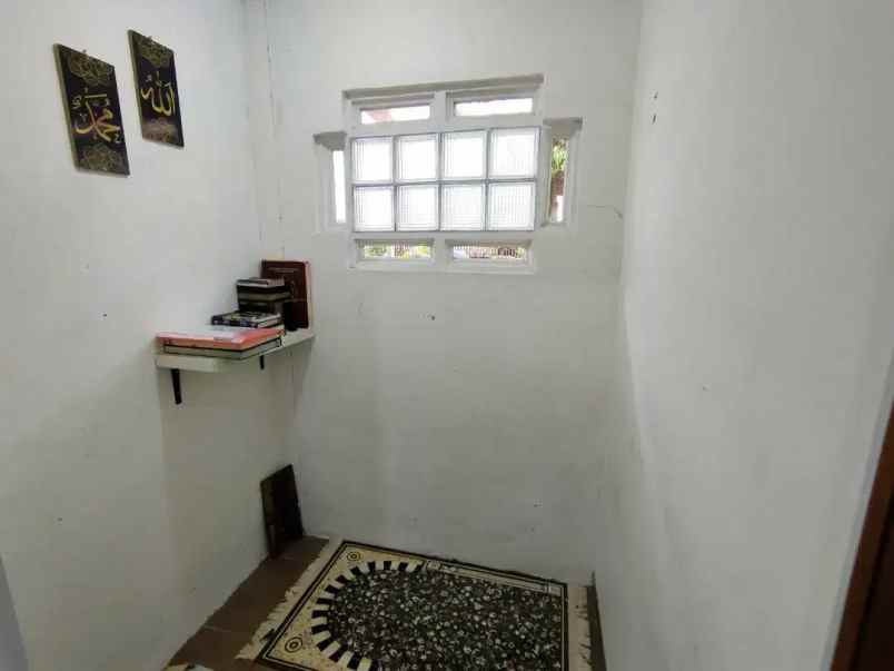 rumah sariwangi row jalan lebar security 24 jam nego