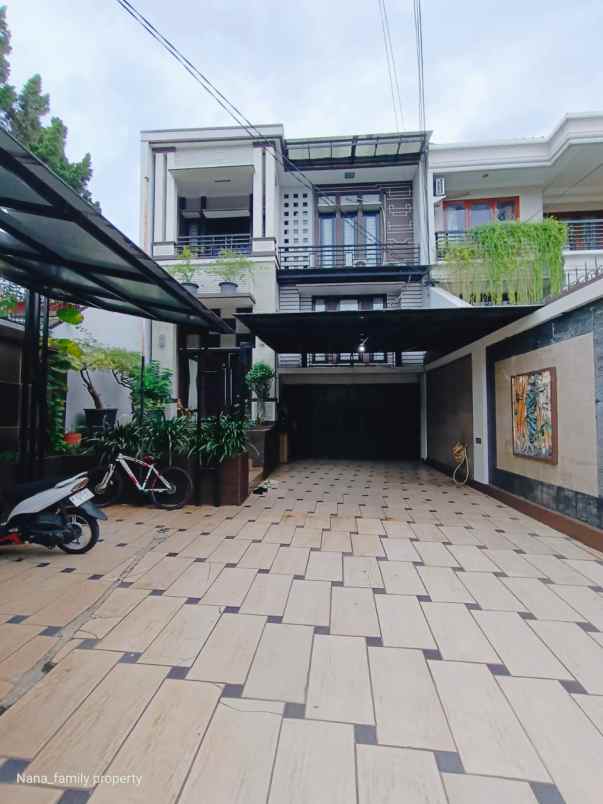 rumah second bagus dekat ke permata hijau jaksel