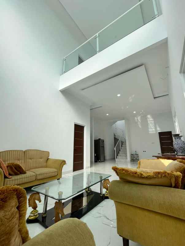 rumah second dalam komplek cipinang indah 1 jaktim