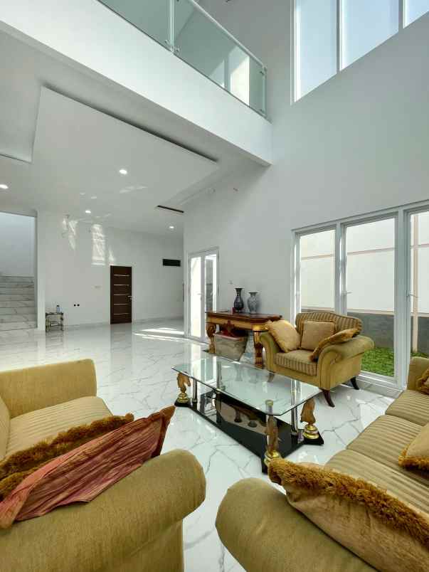 rumah second dalam komplek cipinang indah 1 jaktim