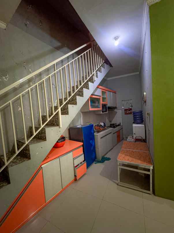 rumah second di perumahan bintara jaya village bekasi