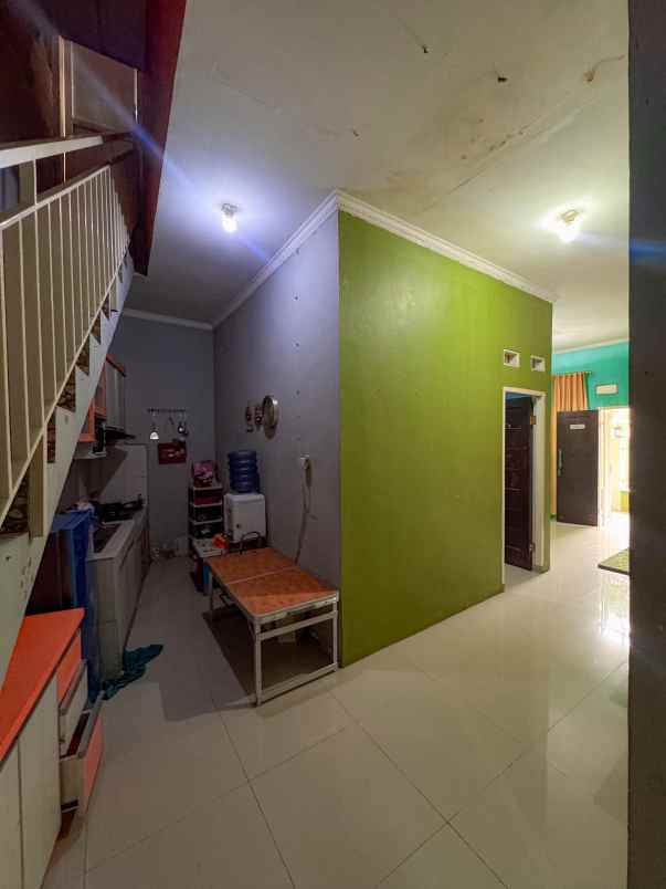 rumah second di perumahan bintara jaya village bekasi