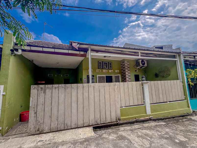 rumah second di perumahan bintara jaya village bekasi