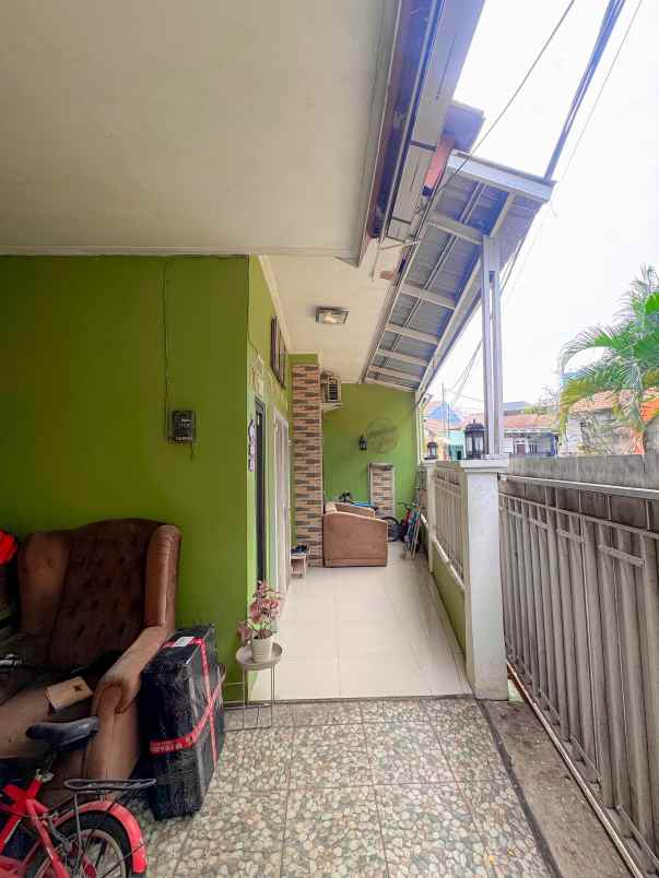 rumah second di perumahan bintara jaya village bekasi