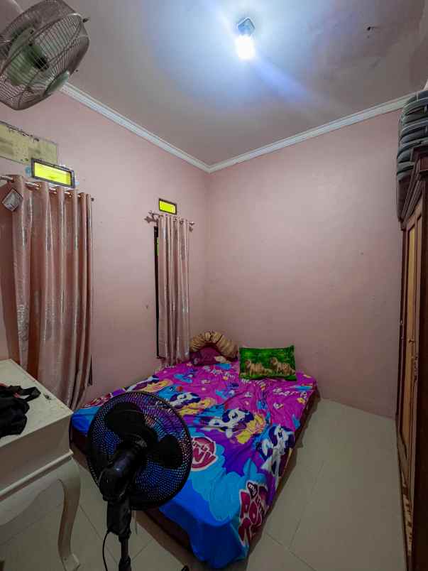 rumah second di perumahan bintara jaya village bekasi