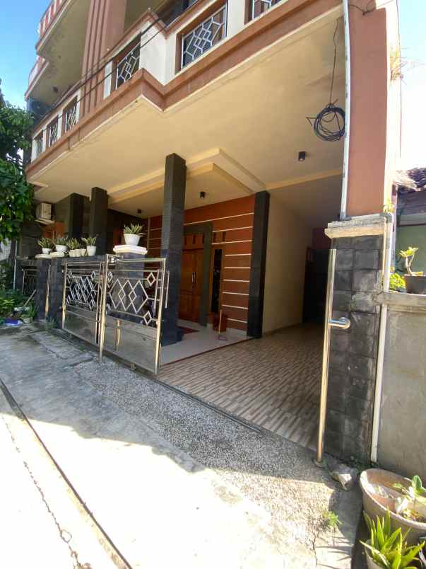 rumah second luas 6 kt 3 km serang