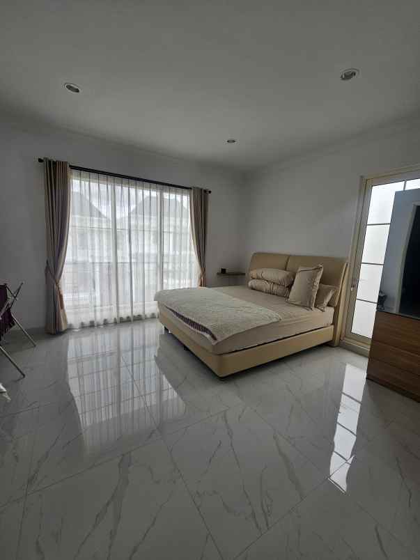 rumah sewa summarecon bogor cluster aghatis