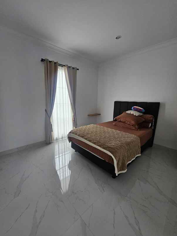 rumah sewa summarecon bogor cluster aghatis