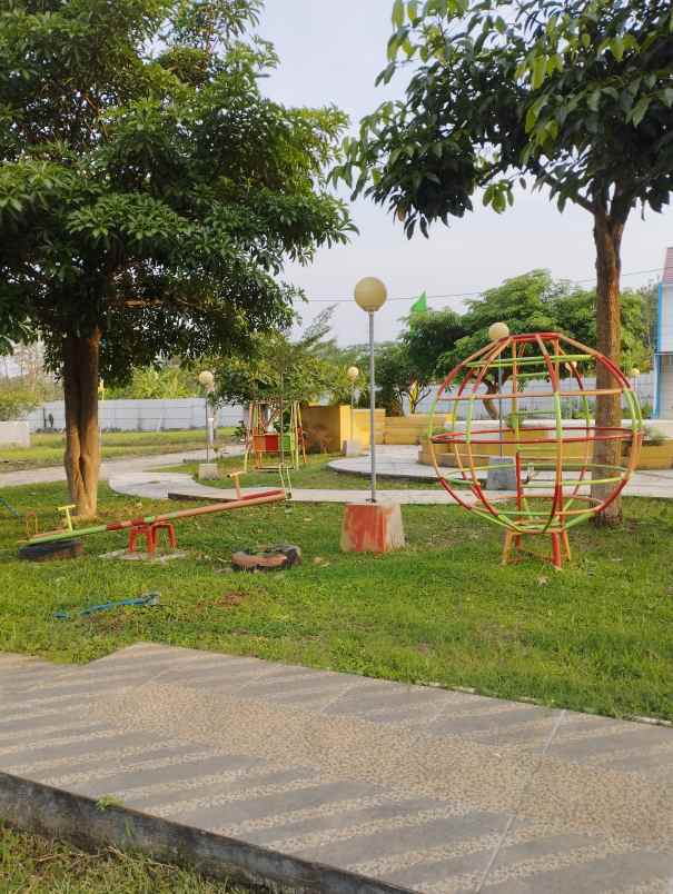 rumah shm strategis 5 menit ke bsb manyaran semarang