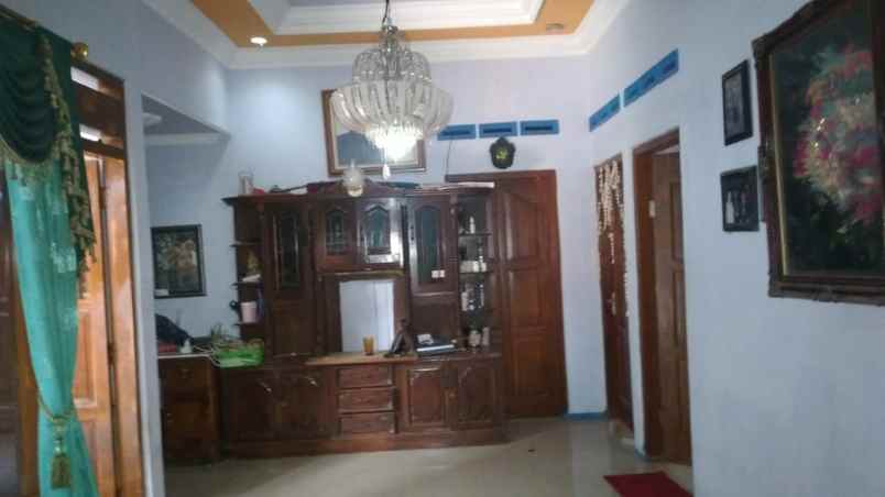 rumah siap huni dekat alun alun karanganyar