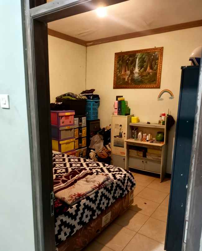 rumah siap huni dekat jalan ray