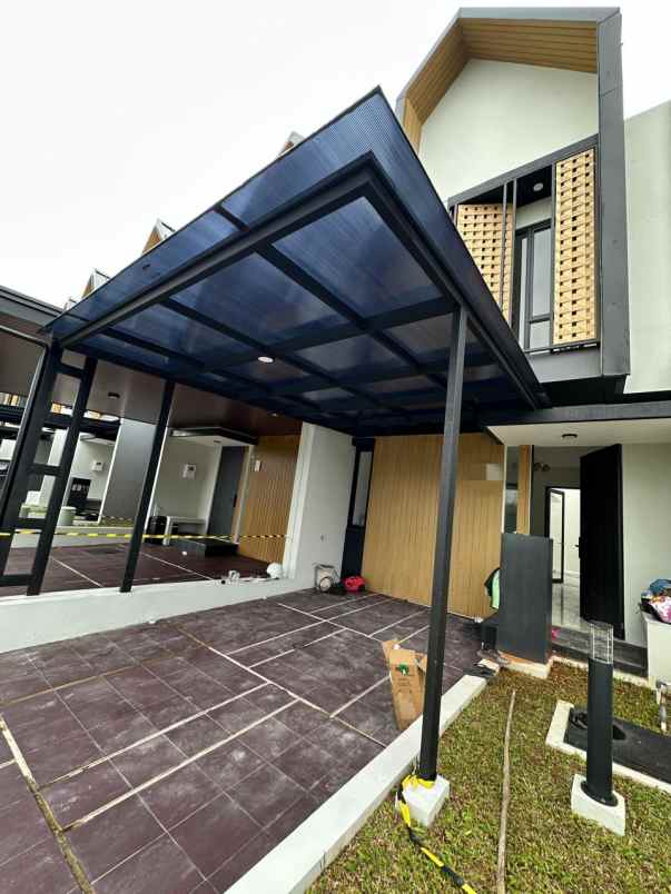 rumah siap huni di cluster mahakam jgc jakarta timur