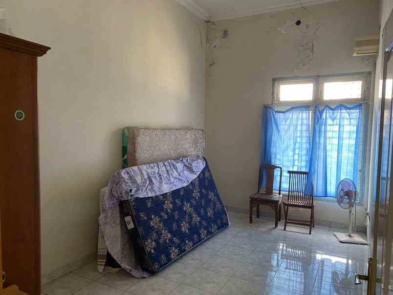 rumah tengah kota siap huni jalan supriyadi semarang