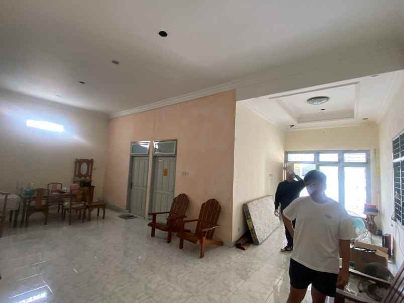 rumah tengah kota siap huni jalan supriyadi semarang