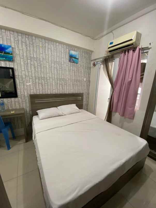 sewa apartemen studio furnish di green pramuka city