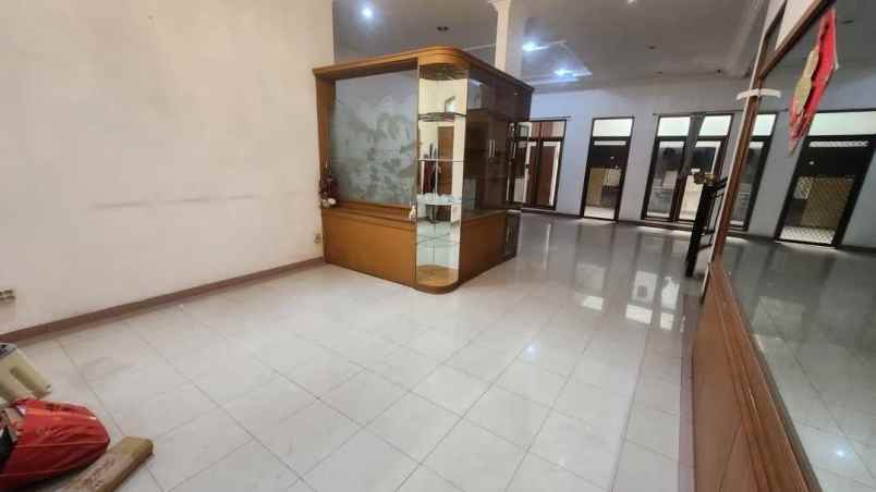 sewa rumah pakuwon city strategis