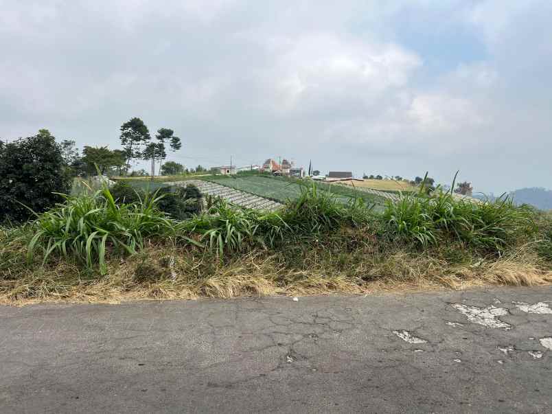 tanah 1033m dekat wisata kemuning sky hills