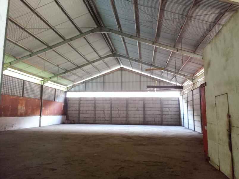 tanah dan bangunan raya jenggolo sidoarjo