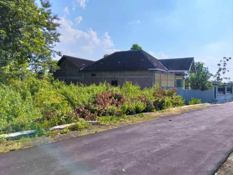 tanah karanganyar kota 995m 600jt datar