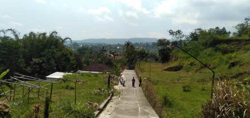 tanah karangpandan karanganyar