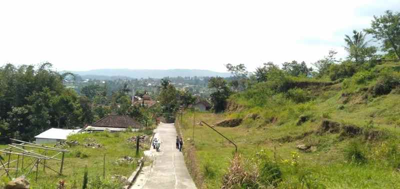 tanah karangpandan karanganyar