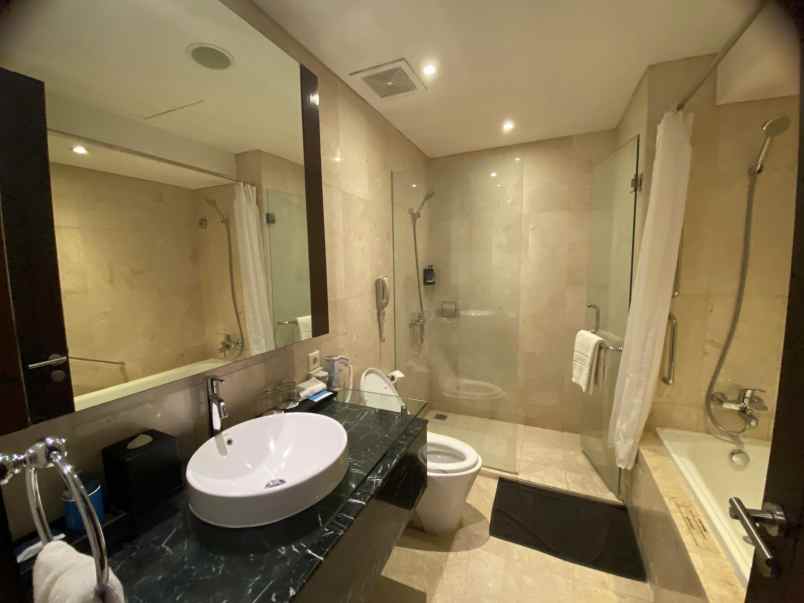 the grove suites mewah nyaman