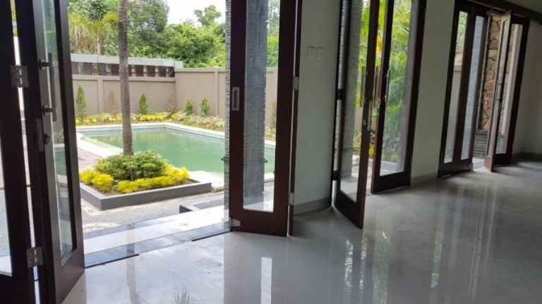 villa jalan sekar sari