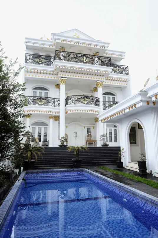 villa lembang bandung utara mewah view keren