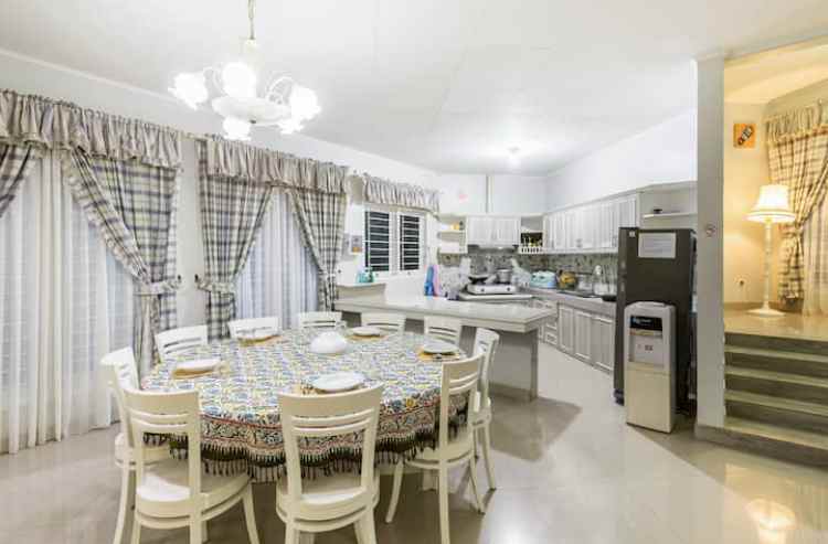 villa villa kota bunga