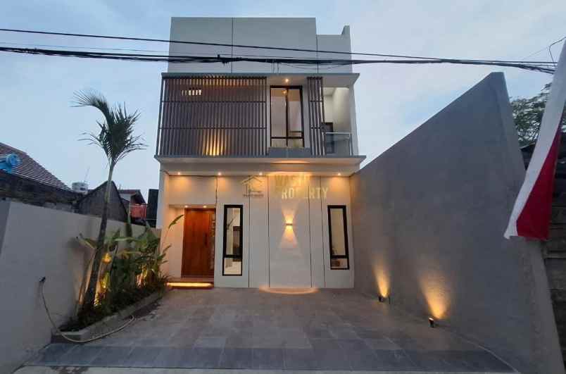 1 unit rumah keren 7 menit ke kampus upn jogja