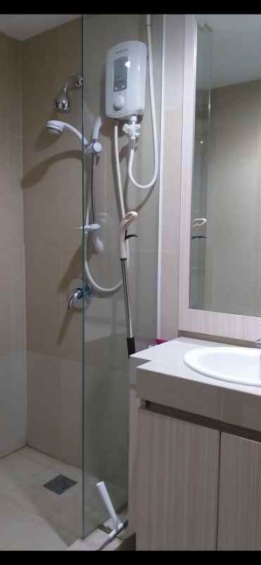 apartment golf view u residence uph karawaci