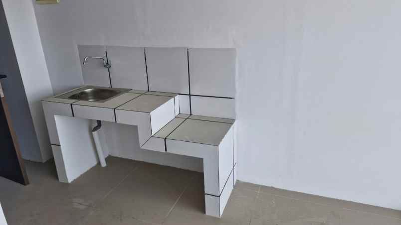 city suquare kosongan type 1 br lantai 11 surabaya