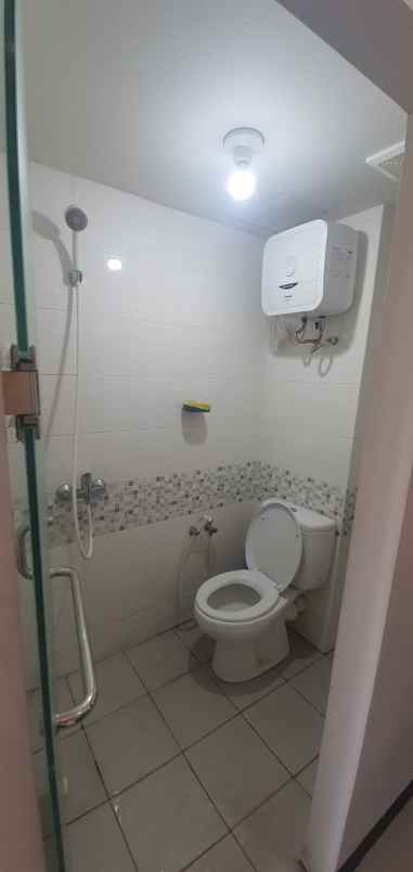 dijual apartemen amega crown residence