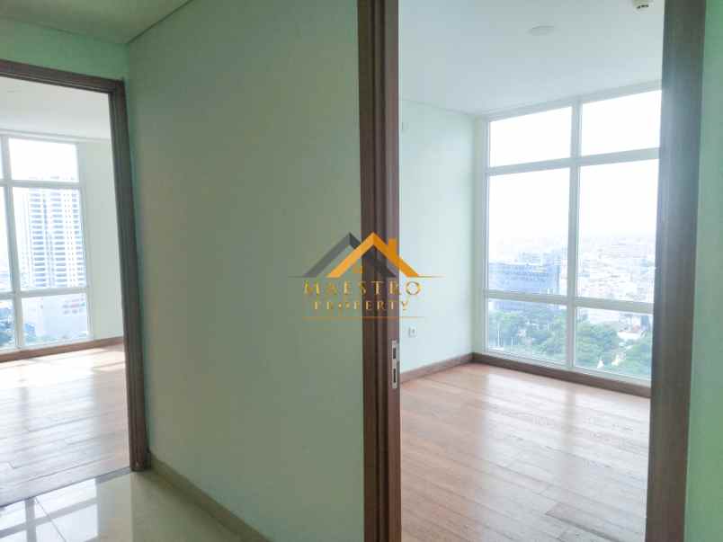 dijual apartemen the reiz condo jalan