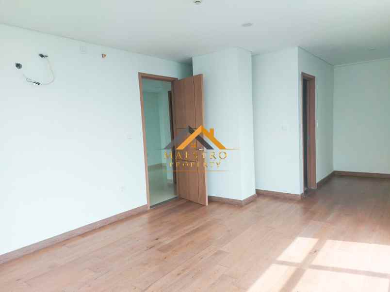 dijual apartemen the reiz condo jalan
