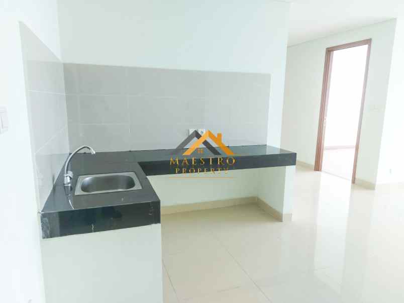 dijual apartemen the reiz condo jalan
