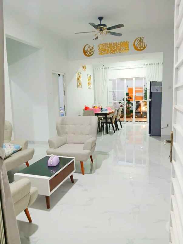 dijual cepat rumah di boulevard cibubur country