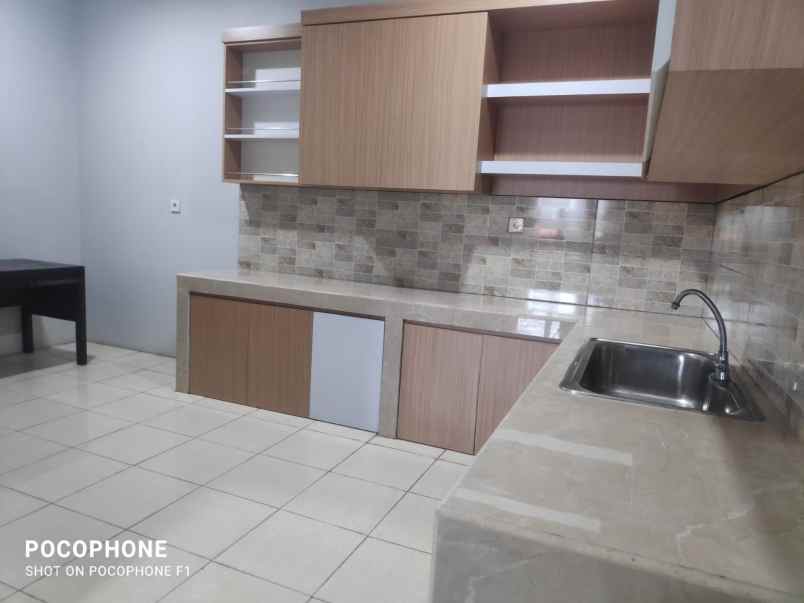 dijual disewa ruko 2 5lantai di harapan indah