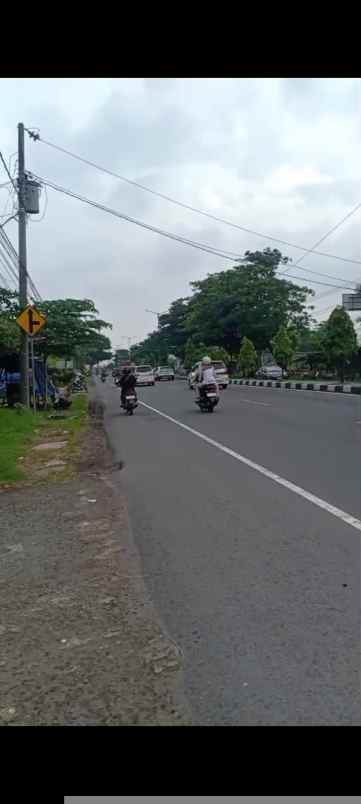 dijual gudang dekat jalan desa meger baru ceper klaten