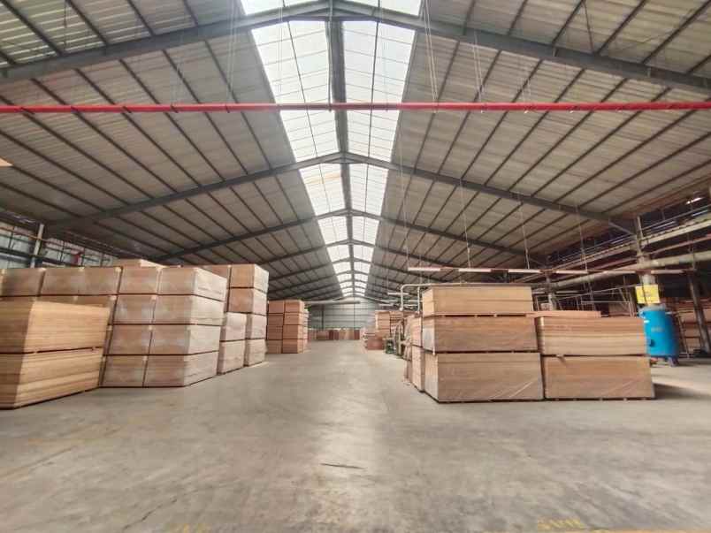 dijual gudang di jember