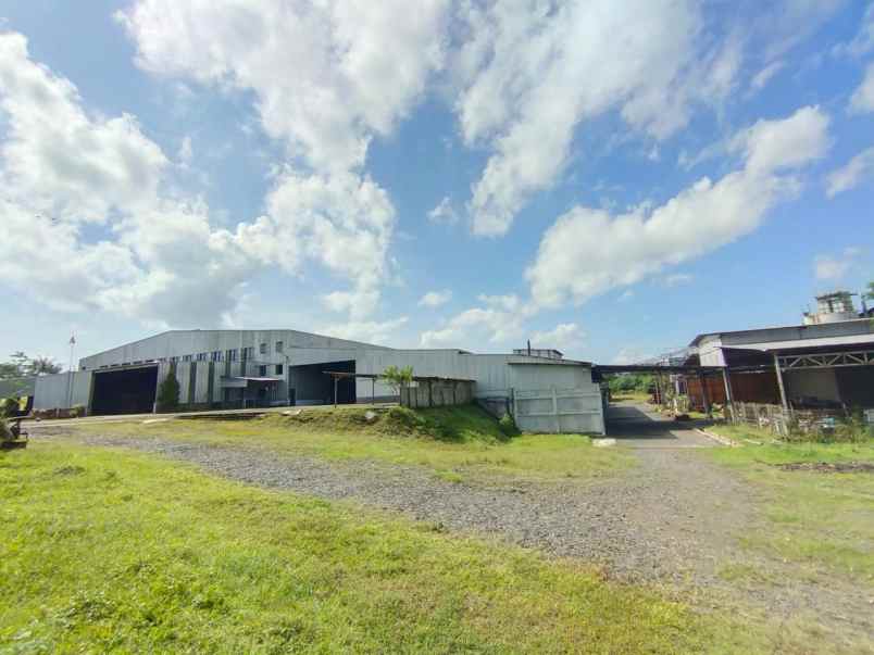 dijual gudang di jember